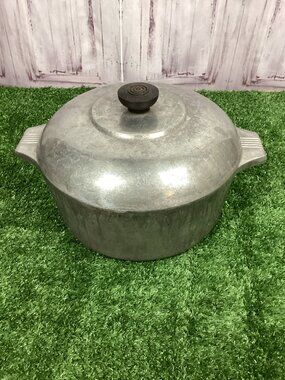 Vintage Wagner Ware Sidney 0 Magnalite Round 5 Quart Dutch Oven 4248 P